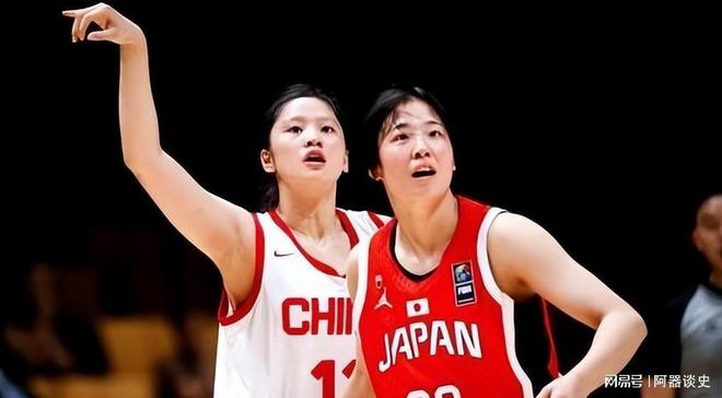 嵩山暴熊队对阵蓬莱雪豹队,田径大奖赛失利,内线统治篮板——教练团队居功至伟的简单介绍 嵩山暴熊队对阵蓬莱雪豹队,田径大奖赛失利,内线统治篮板——教练团队居功至伟的简单介绍