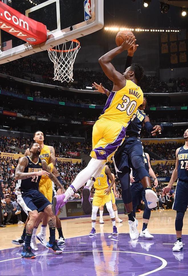 关于Ming关键节点回归赛场，掘金带队取胜！的信息