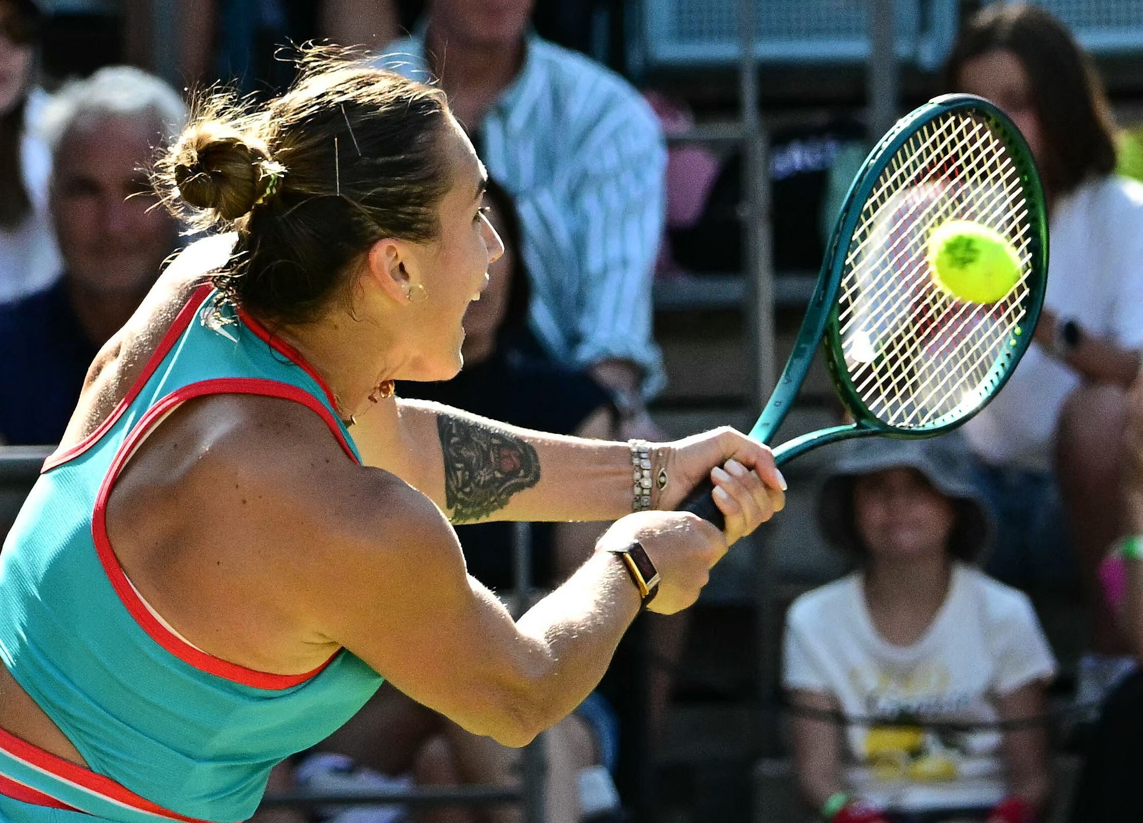 虎扑体育-德布劳内巅峰对决，费德勒与80激战TL分钟，回归赛场胜负难料！的简单介绍