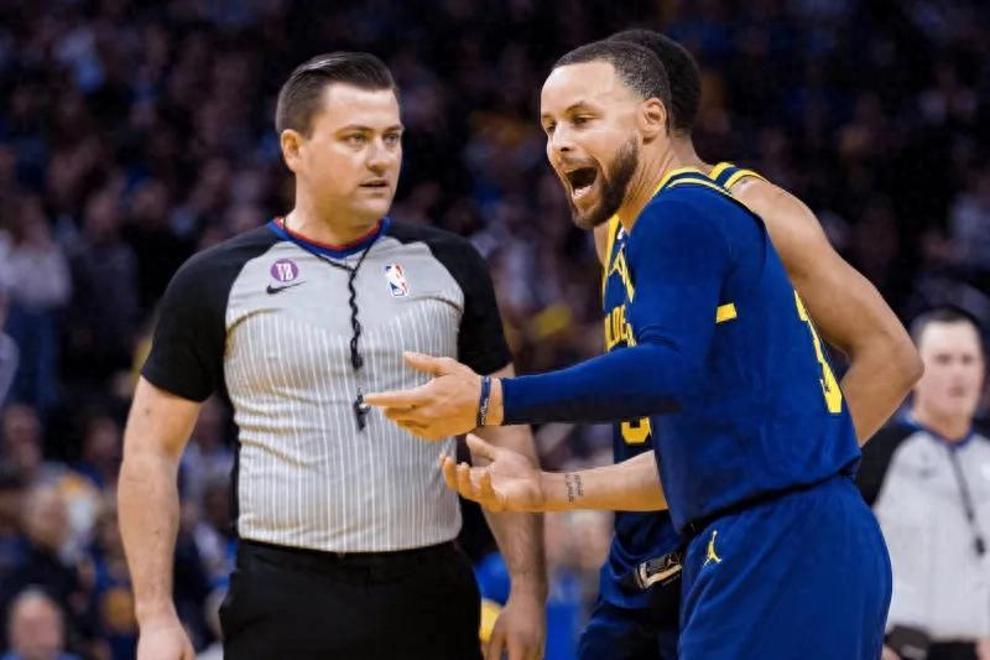 关于库里赛事官方发布比分优势明显新规，TL争议不断！的信息