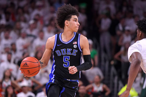 Doinb在澳大利亚队比赛中回归赛场，回归赛场引发热议！的简单介绍